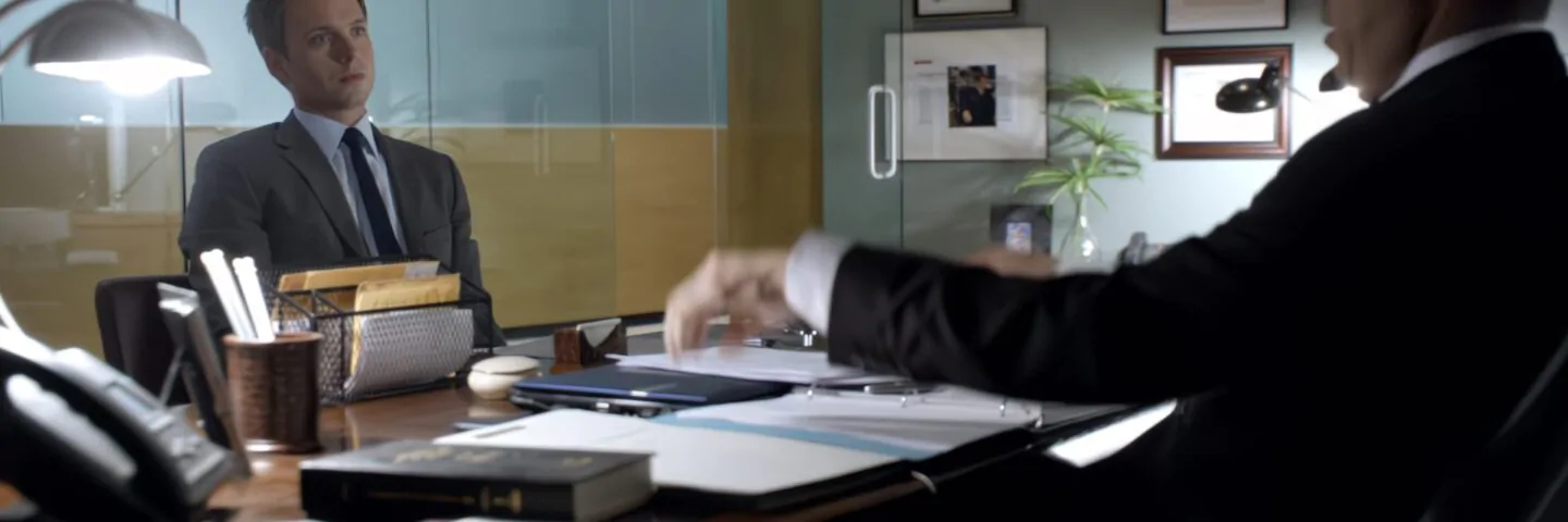 Кадр из 11 серии 1 сезона