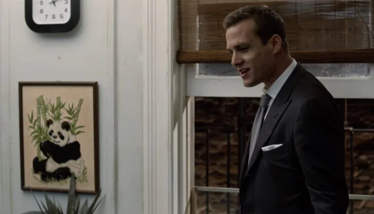 Момент из 10 серии 2 сезона