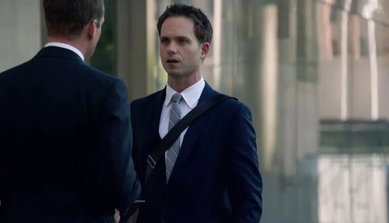 Момент из 11 серии 2 сезона