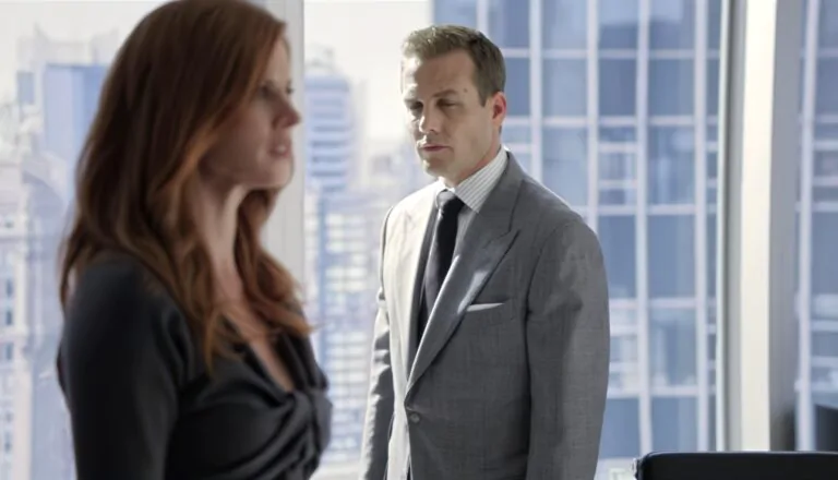 Момент из 12 серии 2 сезона