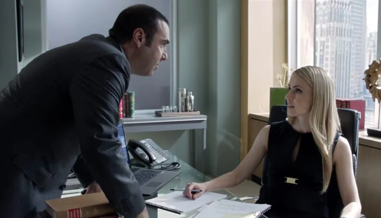 Момент из 13 серии 2 сезона