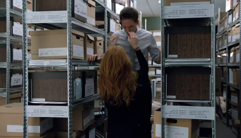 Момент из 4 серии 2 сезона