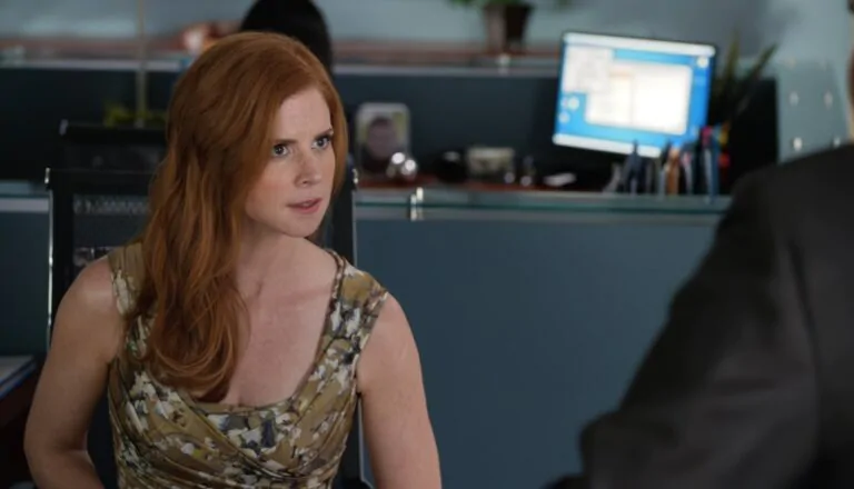 Момент из 11 серии 3 сезона