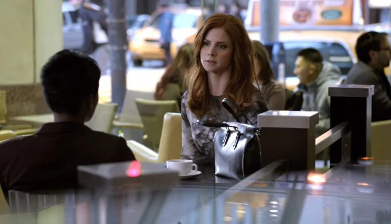 Момент из 16 серии 3 сезона