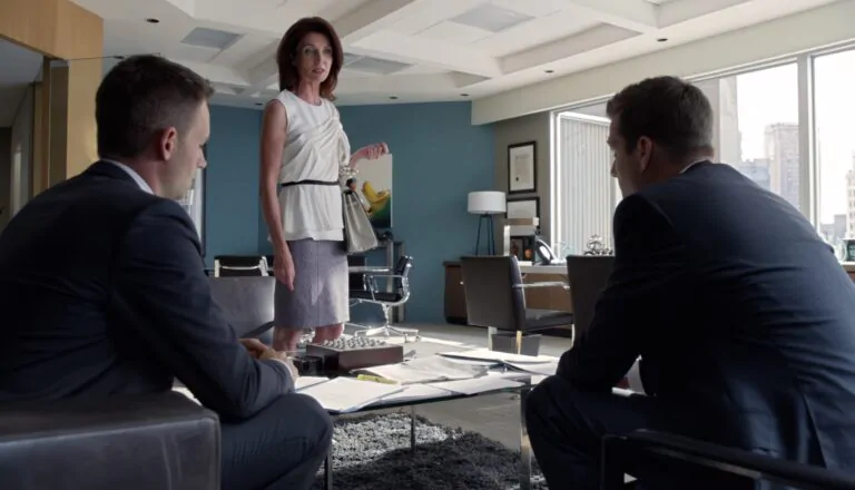 Момент из 4 серии 3 сезона