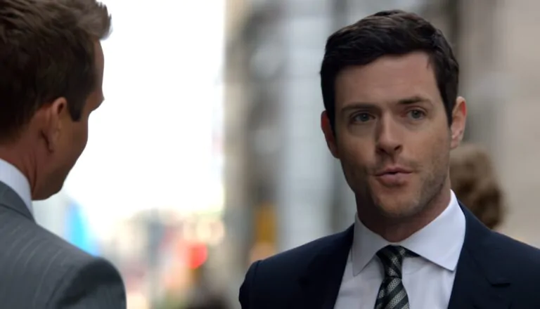 Момент из 6 серии 4 сезона