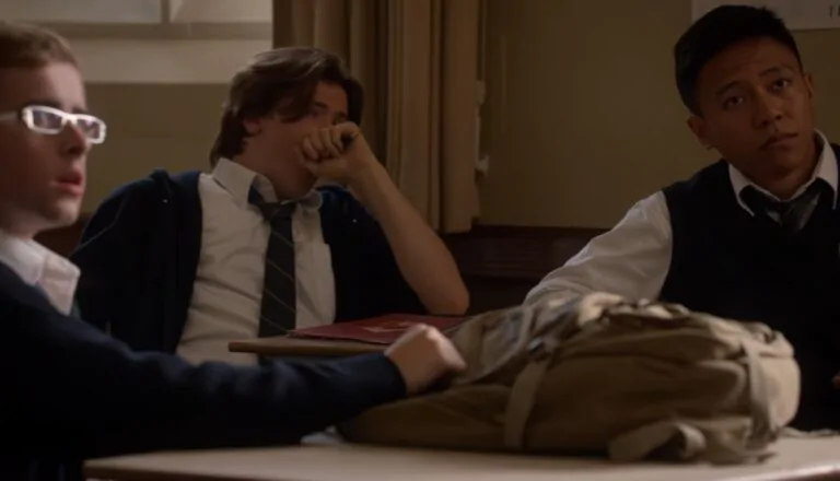 Момент из 11 серии 6 сезона