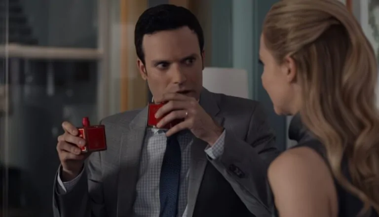 Момент из 12 серии 8 сезона